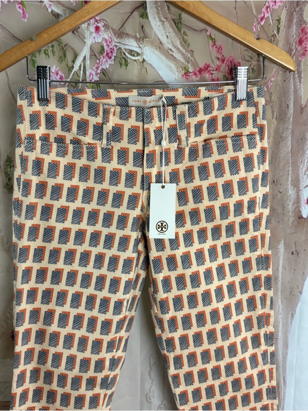 NEW Tory Burch Beige and Navy Geometric Straight-Leg Pants - Picture 3 of 10
